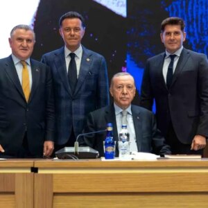 nebi hatipoglu ve jeyap heper cumhurbaskani erdogani ziyaret etti O5zSma7q