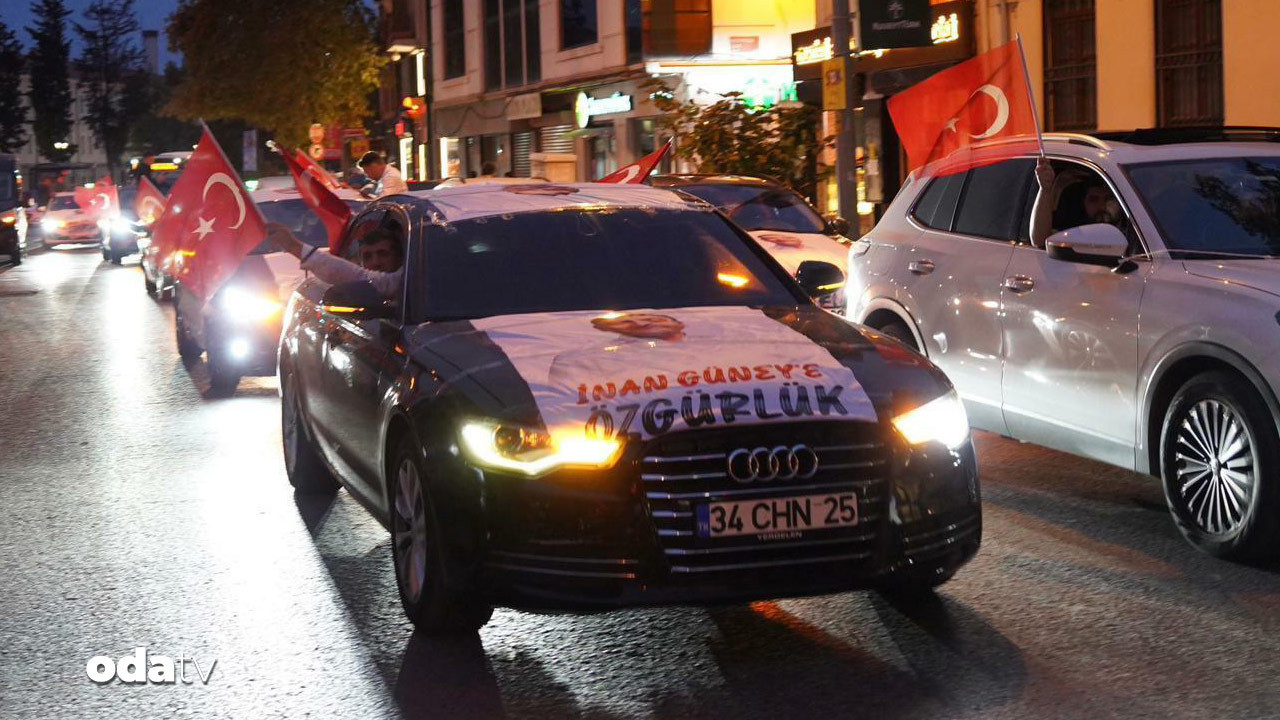 beyoglunda inan guneye destek konvoyu 3Nre9H3I