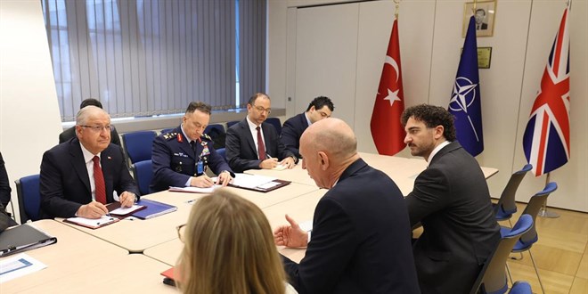 bakan gulerin nato karargahindaki temaslari tZsjjDGl.jpg