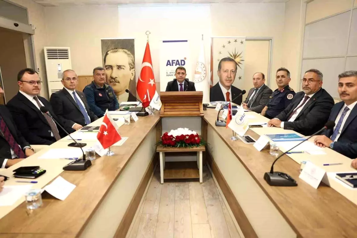 duzcede afet riski azaltma plani toplantisi duzenlendi OwdQa6wO