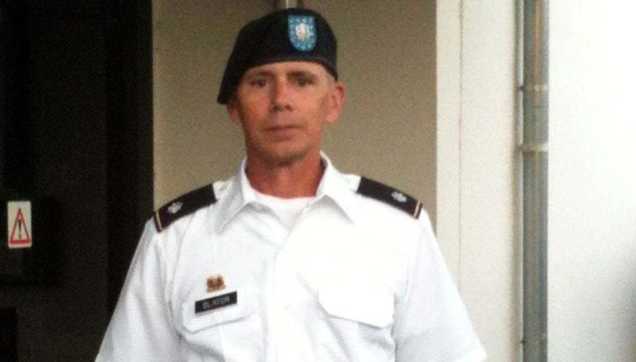 gizli bilgileri arkadaslik sitesinde paylasan emekli subaya 6 yil hapis IFPWAOOb