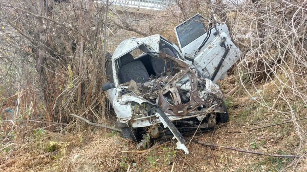 feci kaza anne oldu oglu agir yaralandi 3kj9yUF3.jpg