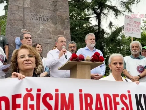 Trabzonda chplerden gorevden almalara tepki kilicdaroglu sen yol arkadaslarini satan adamsin sIiVKAct