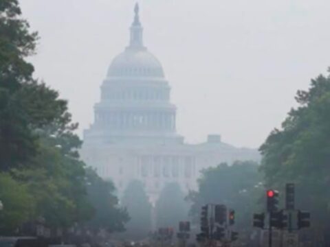 Washingtonu duman sardi trump kanadaya gumruk vergisi ile tehdit etti 378d2VKs